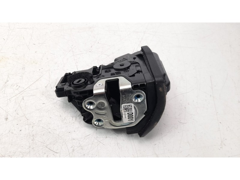 Recambio de cerradura puerta trasera derecha para kia niro referencia OEM IAM 81420G5000KLW  