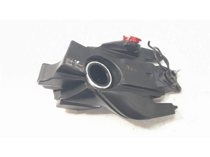 Recambio de deposito combustible para bmw f 800 r referencia OEM IAM 16118529408  