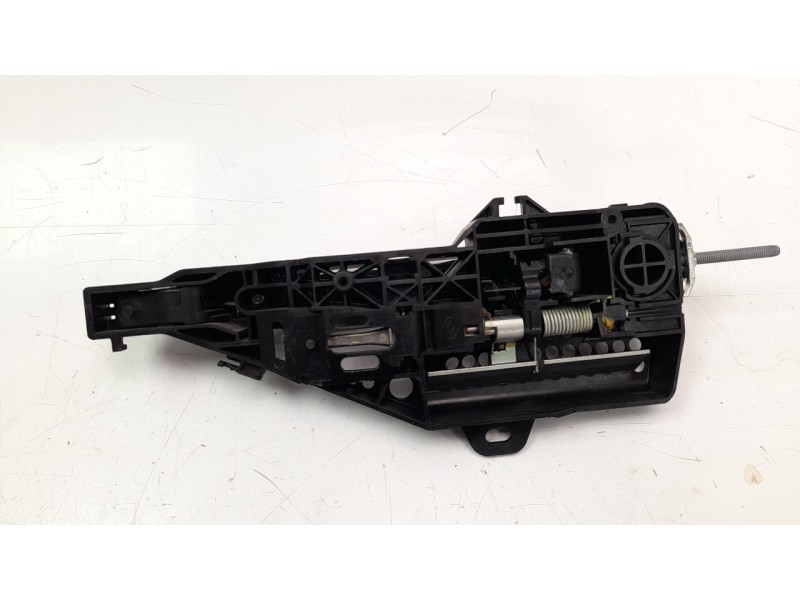 Recambio de maneta exterior trasera derecha para renault captur 0.9 energy referencia OEM IAM 806B02596R  