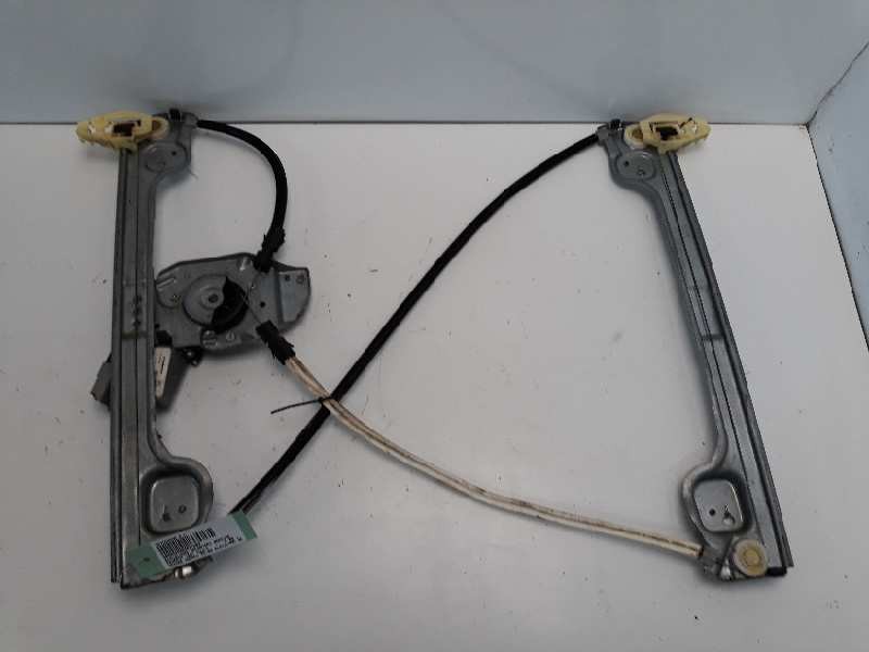 Recambio de elevalunas delantero derecho para peugeot 1007 sport referencia OEM IAM 9222Q8  