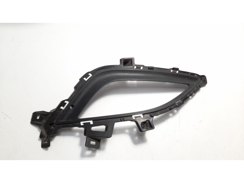 Recambio de rejilla paragolpes izquierda para hyundai i30 (gd) 1.4 crdi cat referencia OEM IAM 86563A6030  