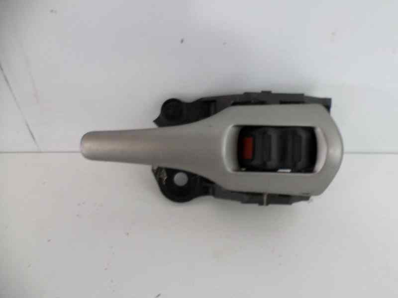 Recambio de maneta interior trasera derecha para toyota auris luna referencia OEM IAM   