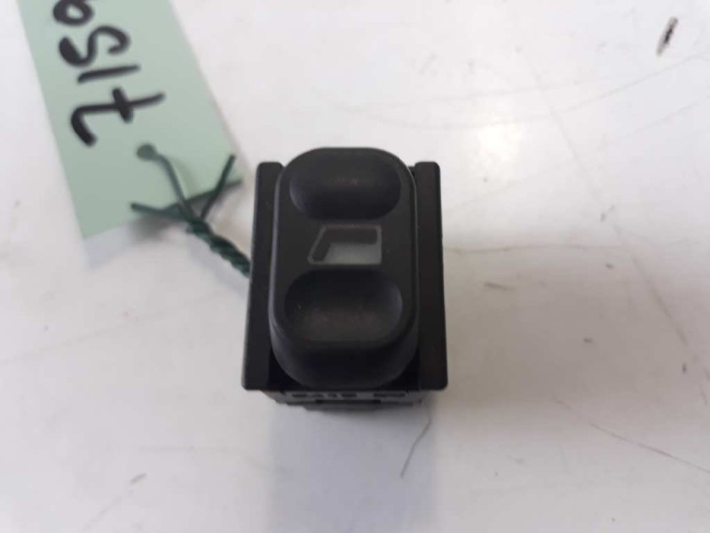 Recambio de mando elevalunas delantero izquierdo para citroen xantia berlina referencia OEM IAM   