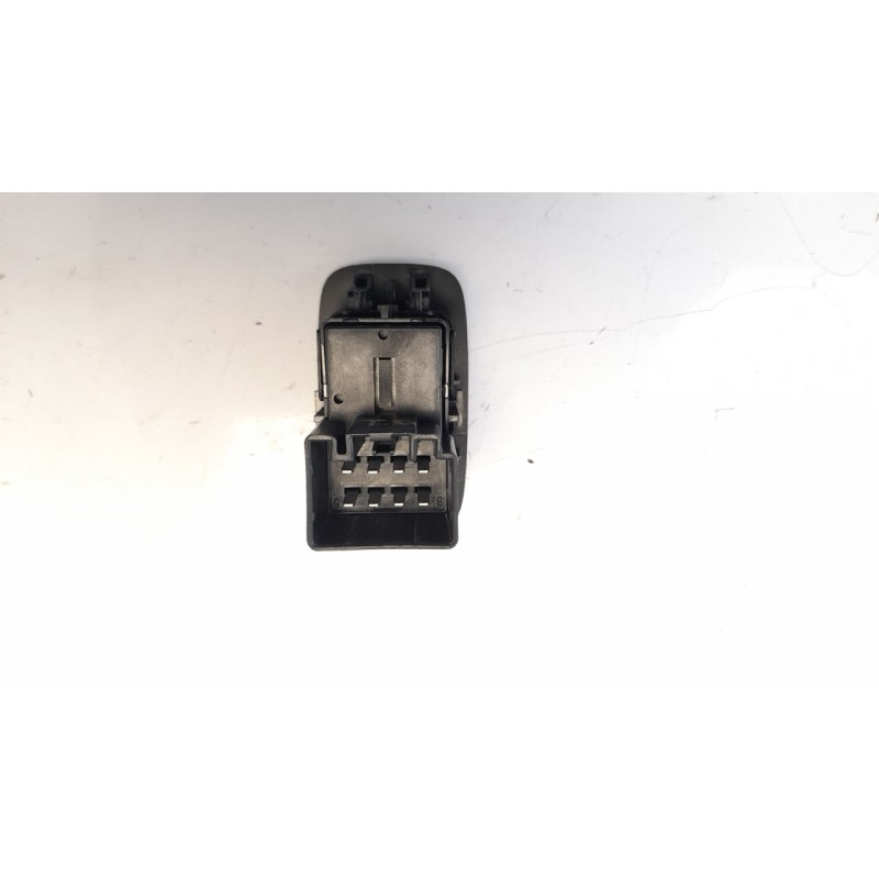 Recambio de mando elevalunas trasero derecho para ford ecosport 1.0 ecoboost cat referencia OEM IAM GN1514529AA  