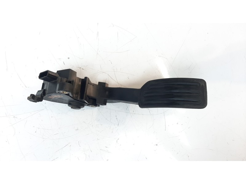 Recambio de potenciometro pedal para nissan pulsar (c13) 1.5 turbodiesel cat referencia OEM IAM 180023RA0B  