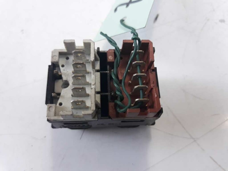 Recambio de mando elevalunas delantero izquierdo para peugeot 406 berlina (s1/s2) referencia OEM IAM   