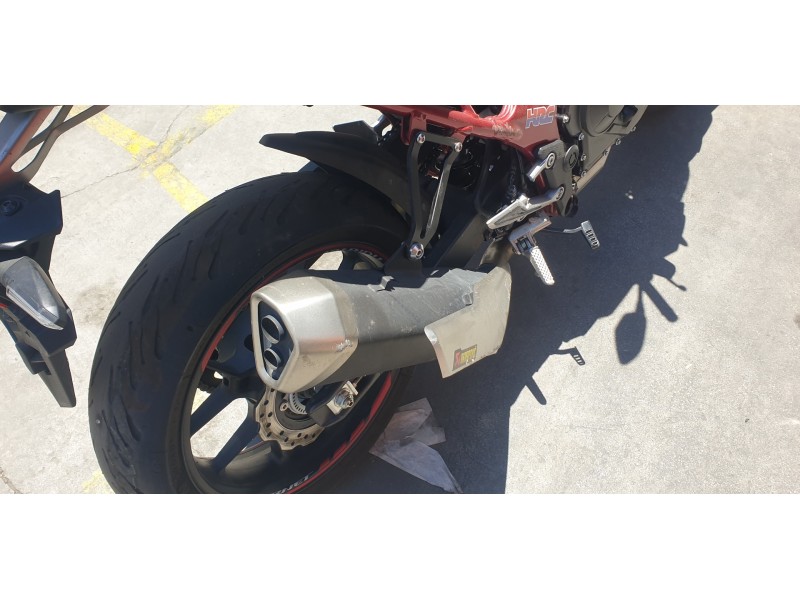 Recambio de silenciador trasero para honda cb 750 hornet referencia OEM IAM 18310MLBD00  