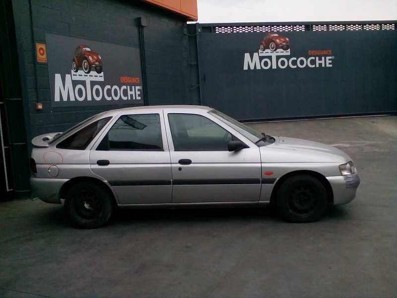 ford escort berl./turnier del año 1999