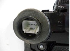 Recambio de cerradura puerta trasera izquierda para toyota auris luna referencia OEM IAM    2