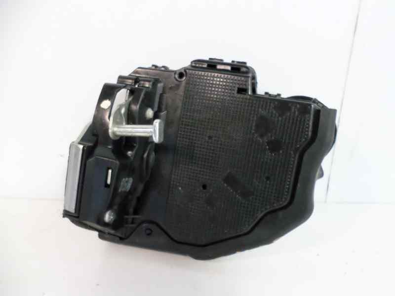 Recambio de cerradura puerta trasera izquierda para toyota auris luna referencia OEM IAM   