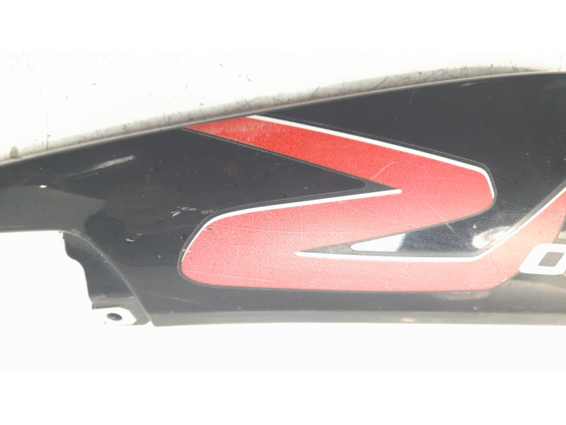 Recambio de moldura para bmw f 800 r referencia OEM IAM 46627678607  