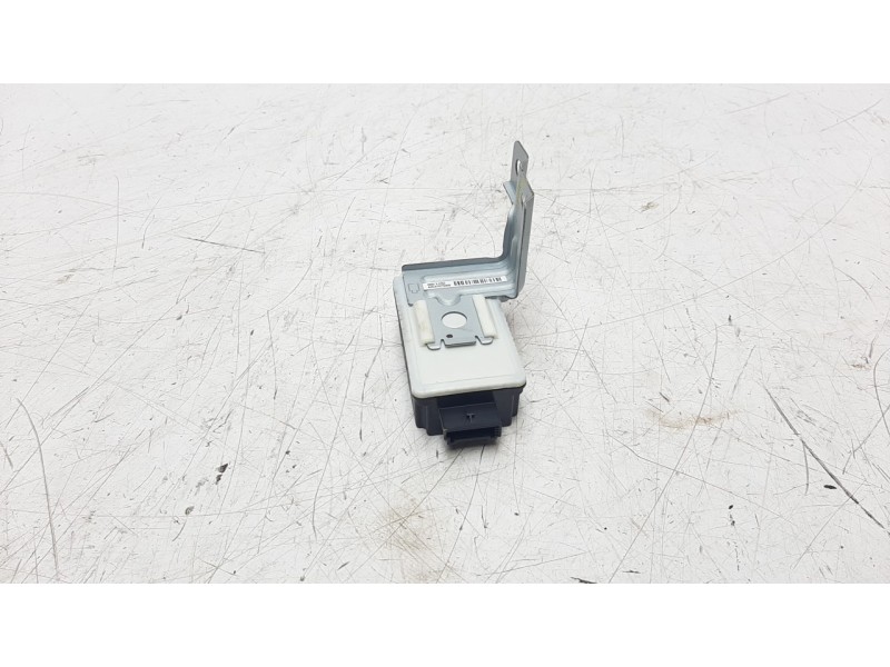 Recambio de modulo electronico para hyundai i30 (gd) 1.4 cat referencia OEM IAM 95800A5010  