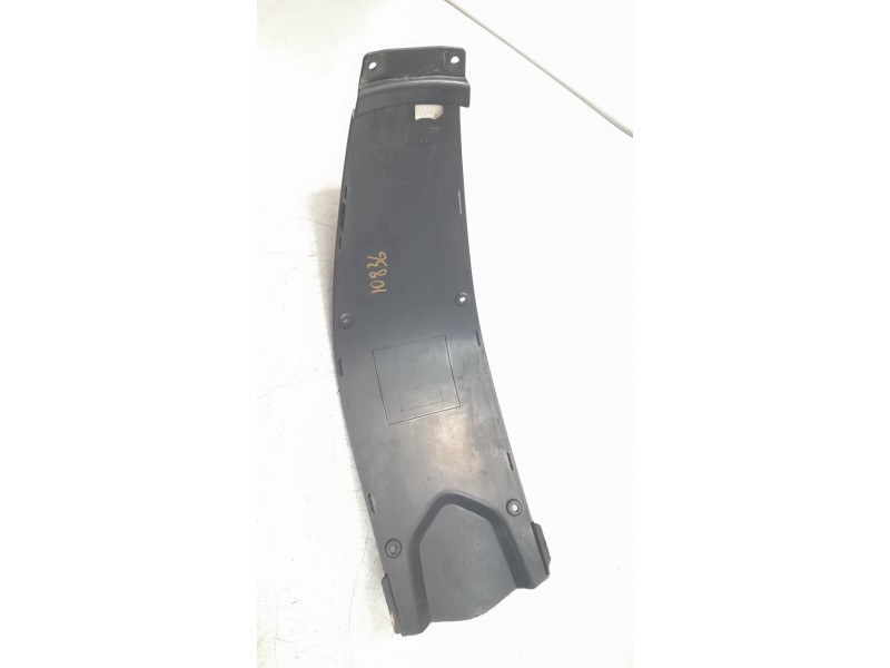 Recambio de moldura para bmw f 800 r referencia OEM IAM 46637695329  