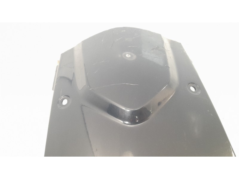 Recambio de moldura para bmw f 800 r referencia OEM IAM 46637695329  
