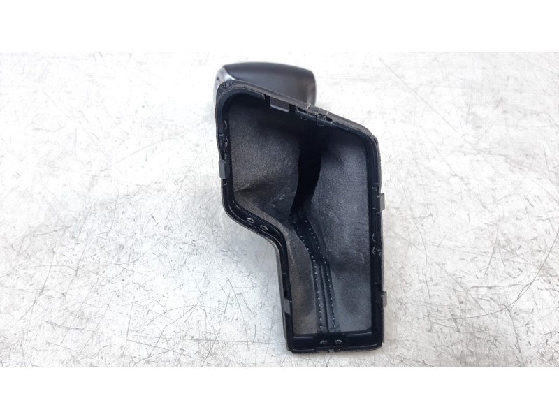 Recambio de pomo palanca cambio para kia niro referencia OEM IAM 46720D4200WK  