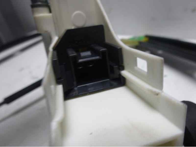 Recambio de elevalunas delantero derecho para audi a4 ber. (b8) e referencia OEM IAM 8K0837462 AU28ARSM 111470