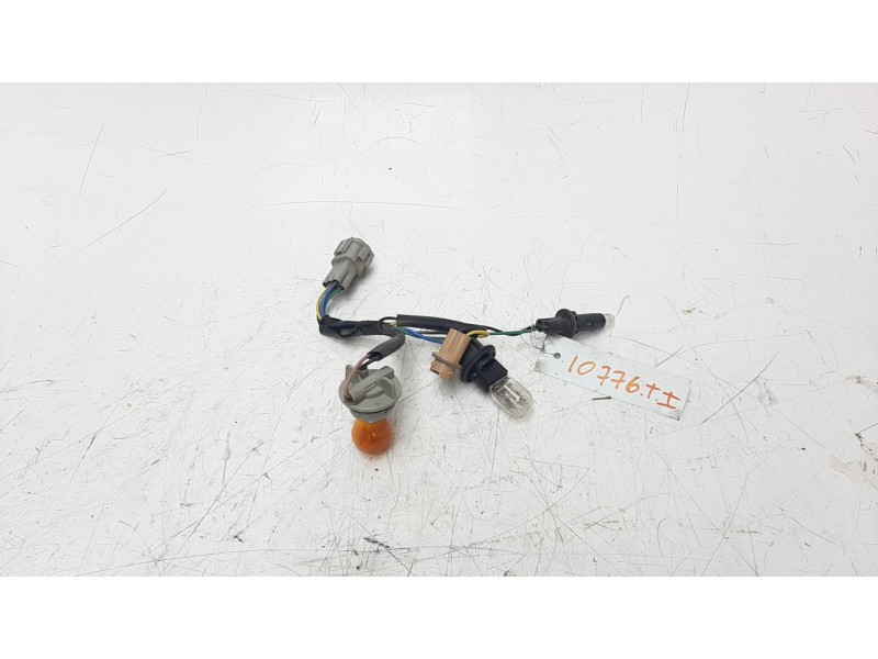 Recambio de portalamparas para nissan micra v (k14) 0.9 cat referencia OEM IAM   