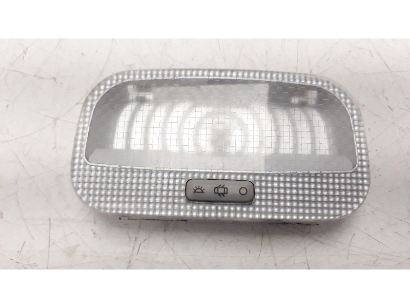 Recambio de luz interior para opel vivaro furgón 1.5 cdti dpf referencia OEM IAM 9652252180  
