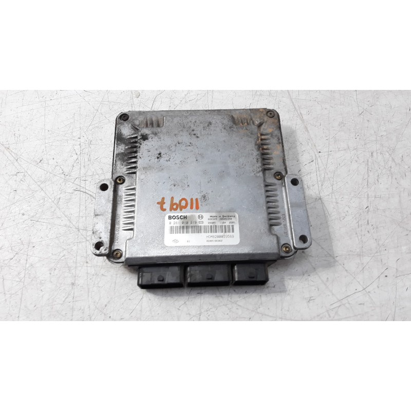 Recambio de centralita motor uce para renault megane i fase 2 berlina (ba0) 1.9 dci diesel cat referencia OEM IAM 8200039569 028