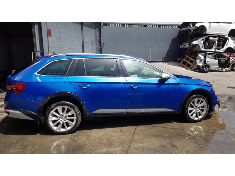 skoda superb combi (3v5) del año 2020