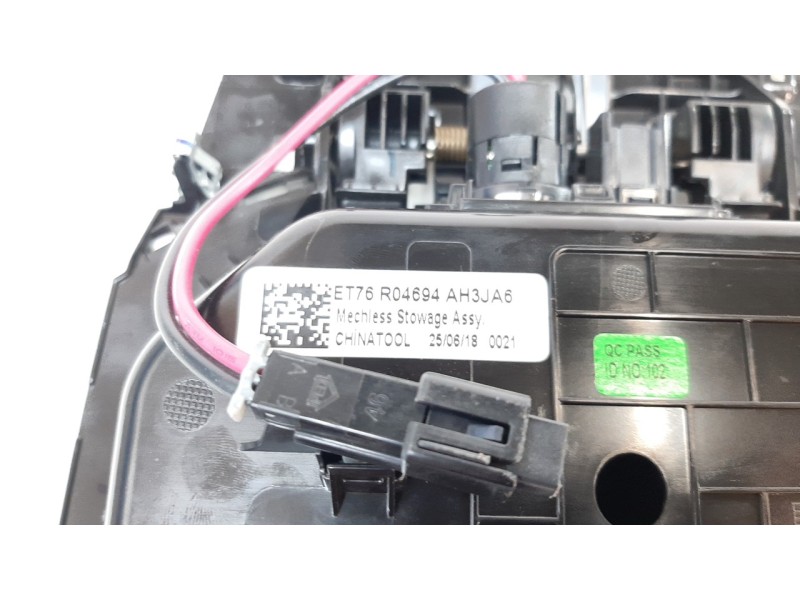 Recambio de guantera para ford transit courier 1.5 tdci cat referencia OEM IAM ET76R04694AH  