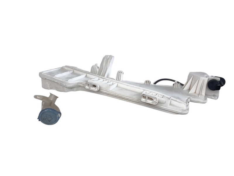 Recambio de deposito limpia para peugeot 3008 1.5 blue-hdi fap referencia OEM IAM 9826400780 9810819180 