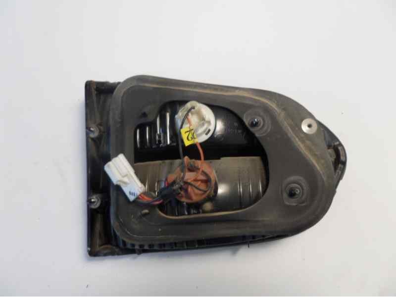 Recambio de piloto trasero derecho para hyundai h 1 h 1 furg.caja cerr.c. puerta referencia OEM IAM  HN9224163 16393624