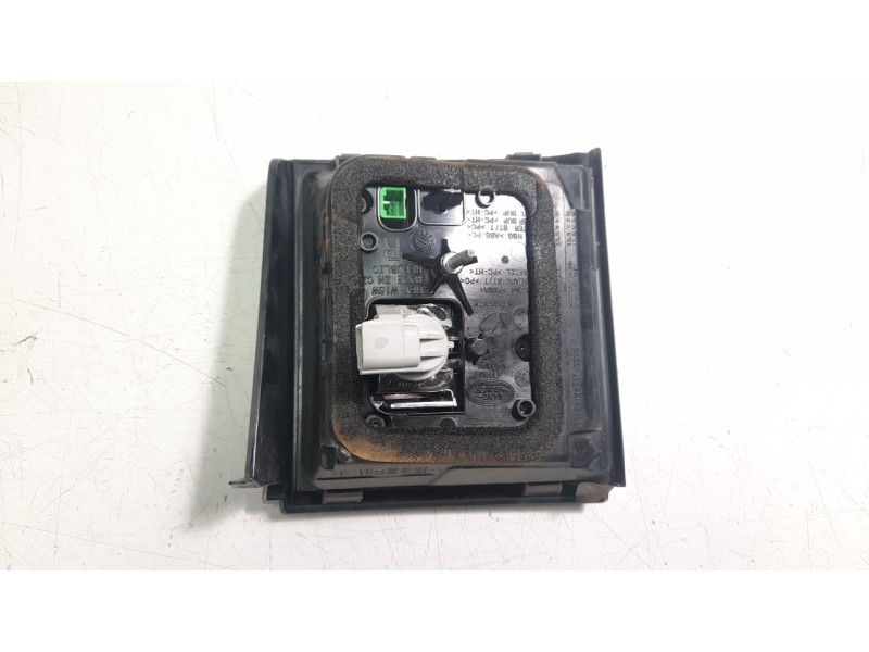 Recambio de piloto trasero derecho interior para land rover discovery sport pure referencia OEM IAM FK7213192AK  