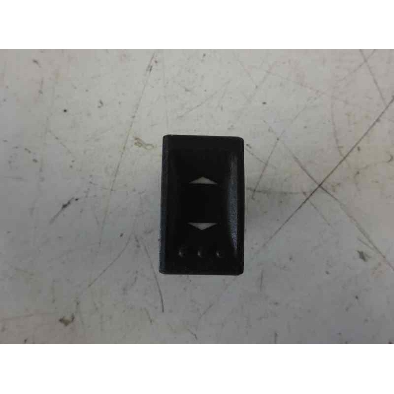 Recambio de mando elevalunas trasero izquierdo para ford mondeo berlina (ge) 2.0 16v di td cat referencia OEM IAM 1S7T14529AB  