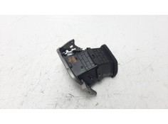 Recambio de rejilla aireadora para hyundai i30 (gd) 1.4 cat referencia OEM IAM 97490A6000   2