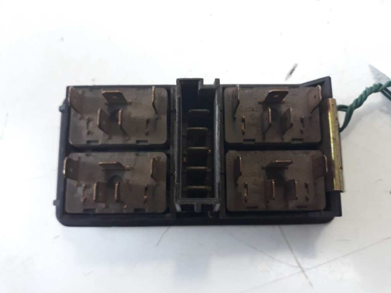 Recambio de mando elevalunas delantero izquierdo para audi 100 berlina (c4) referencia OEM IAM 4A0959515  