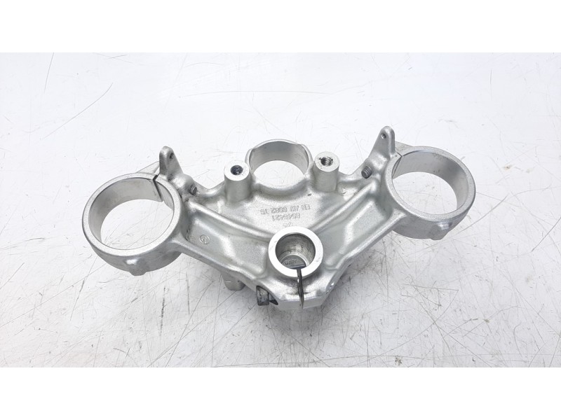 Recambio de tija para bmw f 800 r referencia OEM IAM 32418546421  