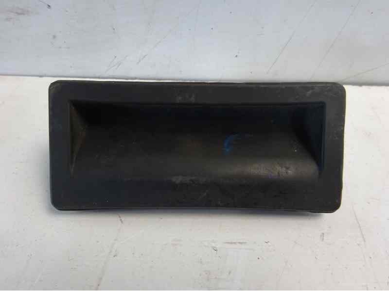 Recambio de maneta exterior porton para audi a4 ber. (b8) e referencia OEM IAM 5N0827566B  