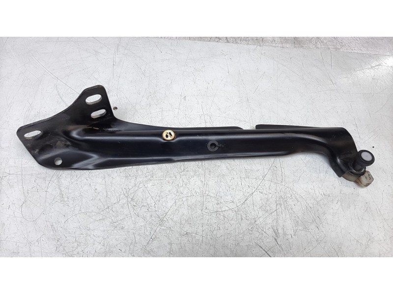 Recambio de soporte / guia puerta corredera para ford transit courier 1.5 tdci cat referencia OEM IAM ET76A25001AK  
