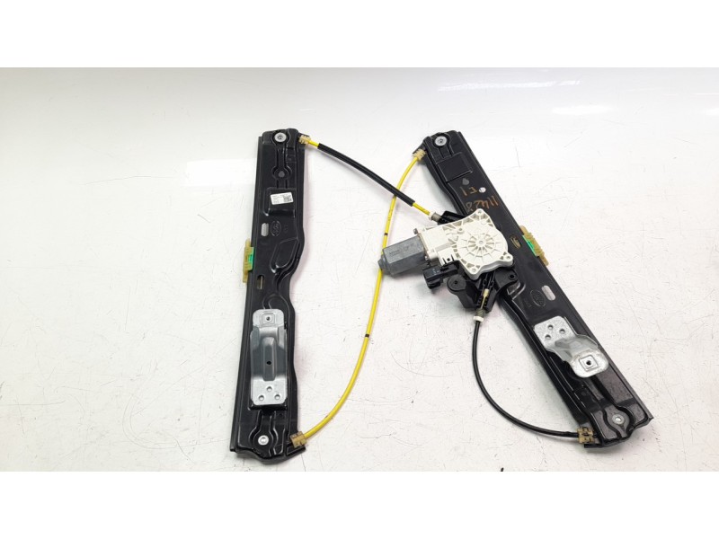 Recambio de elevalunas trasero izquierdo para land rover range rover velar 2.0 turbo cat referencia OEM IAM J8A227001AB  