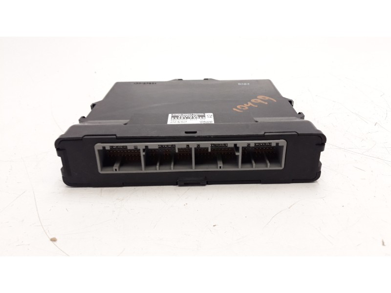 Recambio de modulo electronico para toyota c-hr referencia OEM IAM 8991F4020  