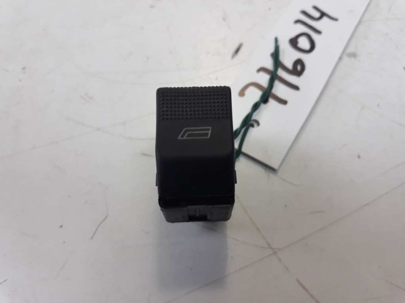 Recambio de mando elevalunas delantero izquierdo para audi a4 berlina (b5) referencia OEM IAM 4D0959855  