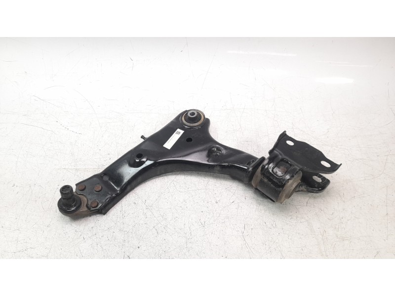 Recambio de brazo suspension delantero derecho para land rover discovery sport pure referencia OEM IAM FK723A053  