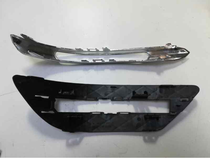 Recambio de rejilla paragolpes derecha para mercedes-benz clase c (w204) lim. referencia OEM IAM A2048802624 107132433 