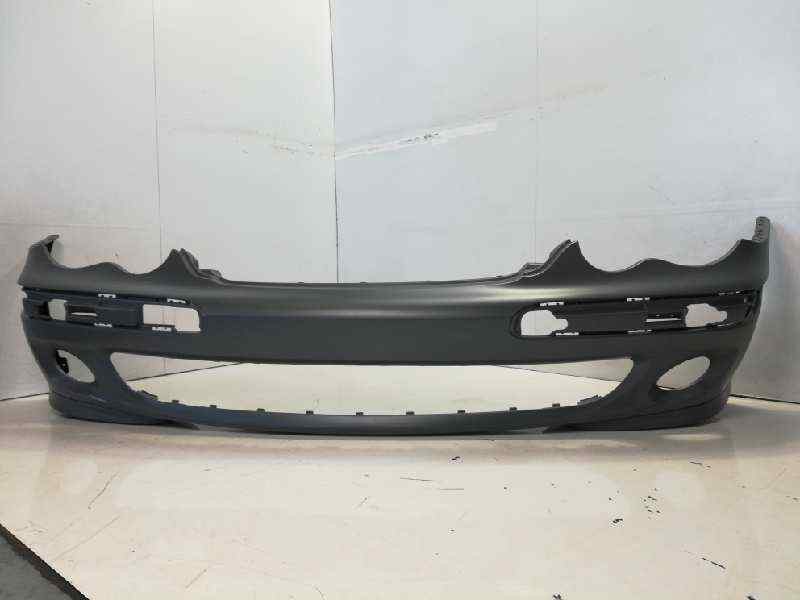 Recambio de paragolpes delantero para mercedes-benz clase c (w203) berlina referencia OEM IAM 2038853025 107132108 ME0281001