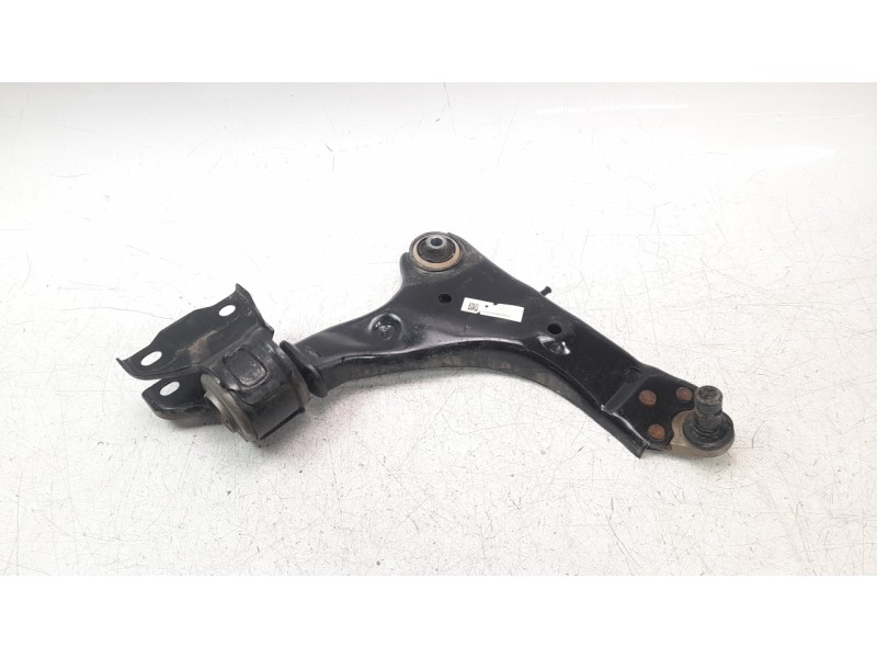Recambio de brazo suspension delantero izquierdo para land rover discovery sport pure referencia OEM IAM FK723A052  