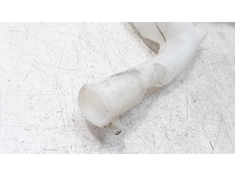 Recambio de deposito limpia para ford b-max 1.0 ecoboost cat referencia OEM IAM BA6117B613AC  