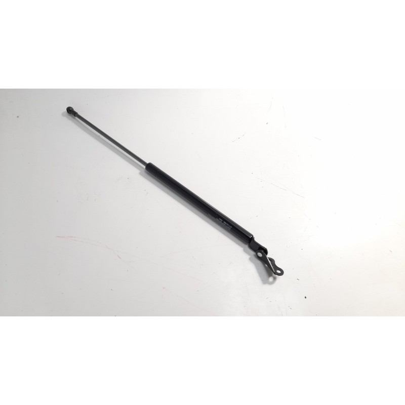 Recambio de amortiguadores maletero / porton para toyota yaris (ncp1/nlp1/scp1) referencia OEM IAM  11690430692 