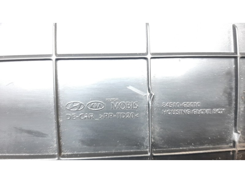 Recambio de guantera para kia niro referencia OEM IAM 84510G5010  