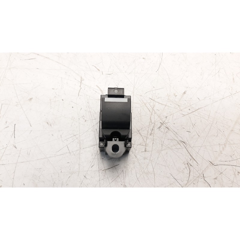 Recambio de mando elevalunas delantero derecho para land rover range rover velar 2.0 turbo cat referencia OEM IAM FK7214717AB  