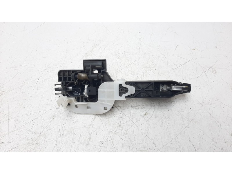 Recambio de maneta exterior delantera derecha para hyundai i30 (gd) 1.4 cat referencia OEM IAM 82661A6050  