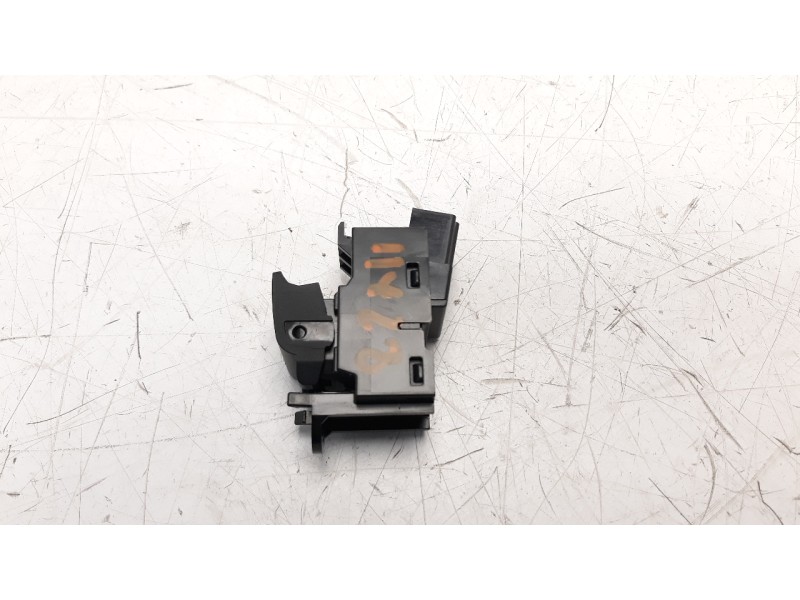 Recambio de mando elevalunas delantero derecho para land rover range rover velar 2.0 turbo cat referencia OEM IAM FK7214717AB  