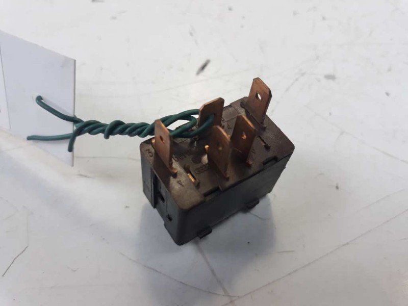 Recambio de mando elevalunas delantero izquierdo para audi a6 berlina (c4) 1.9 tdi referencia OEM IAM 893959855  