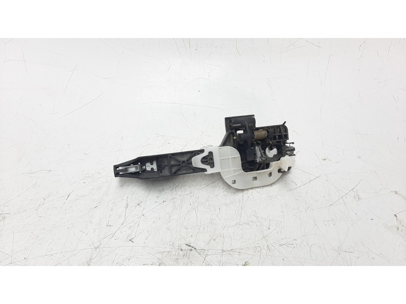 Recambio de maneta exterior delantera izquierda para hyundai i30 (gd) 1.4 cat referencia OEM IAM 82651A6050  