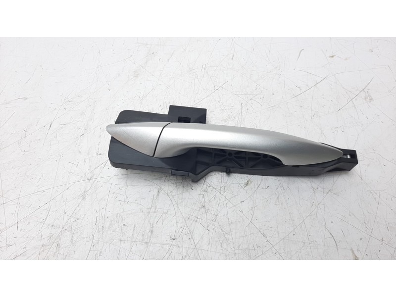 Recambio de maneta exterior trasera derecha para hyundai i30 (gd) 1.4 cat referencia OEM IAM 82661A6050  